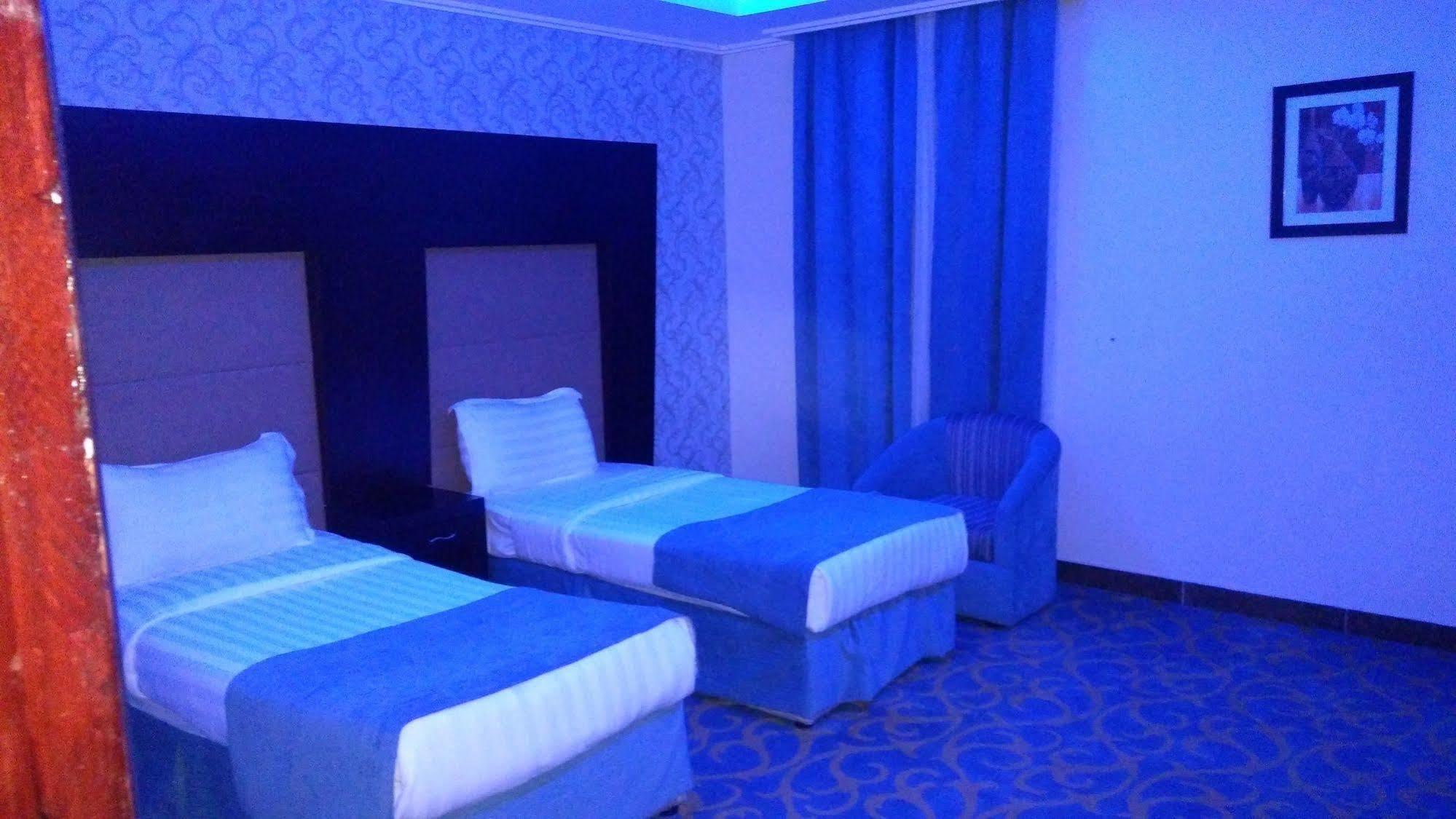 قصر اليمامة للاجنحة الفندقية-ينبع Yanbu Exteriör bild